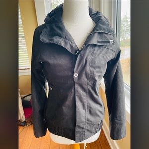 North Face women’s Cryptic jacket.